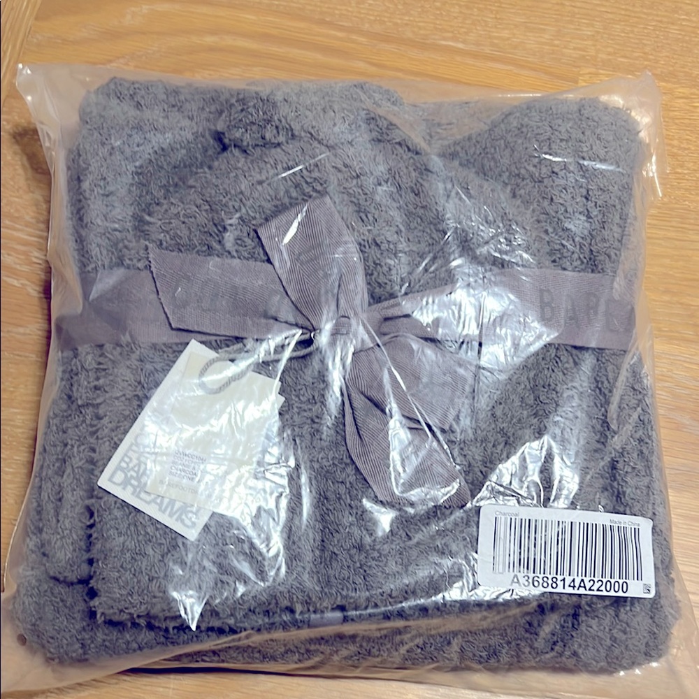 NEW Barefoot dreams Gray Cozy Scarf and beanie set